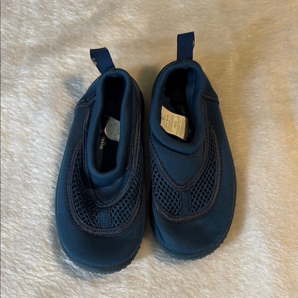 US 9 Kids Navy Water Shoes